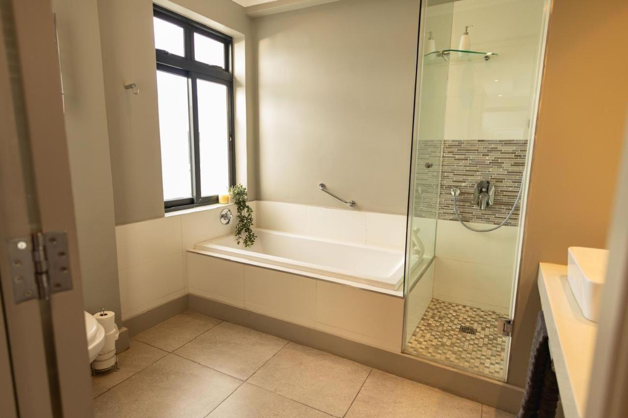 Hermanus Waterfront, Ocean Deluxe - Apartment 2 Eksteriør billede